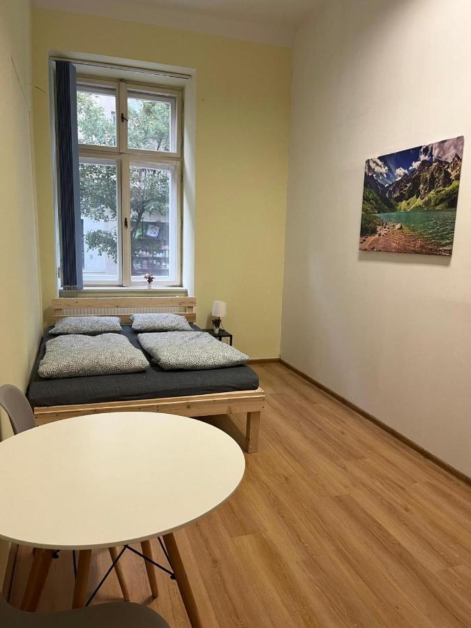Batorego Lovely Rooms Krakow Exterior photo